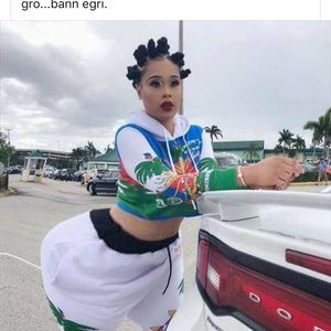 Meet your Posher, Manuella